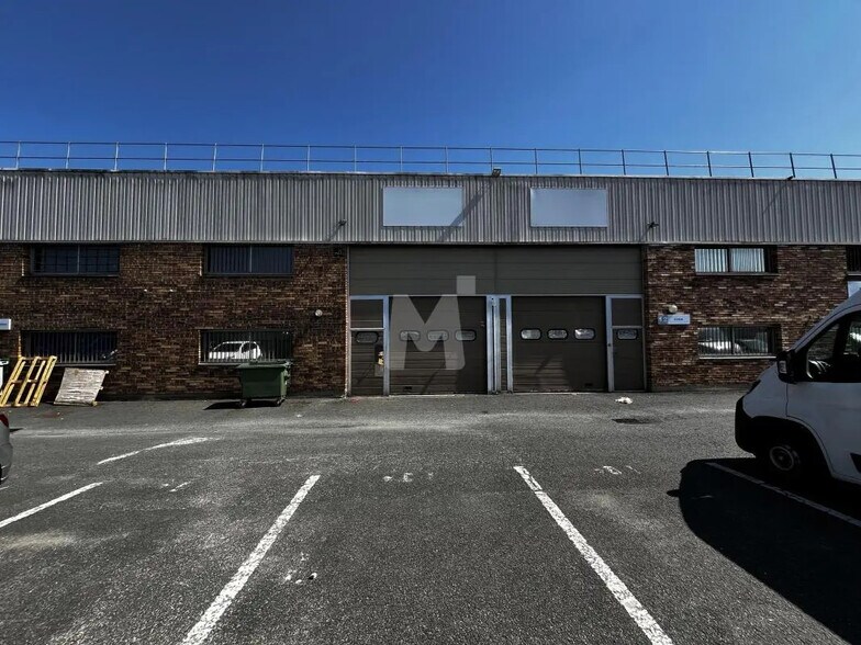 Flex in Lisses for lease - Building Photo - Image 2 of 9