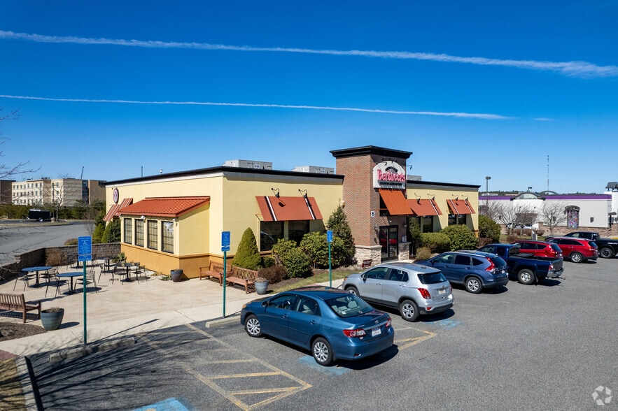 10 Plaza Way, Plymouth, MA for sale - Building Photo - Image 2 of 5