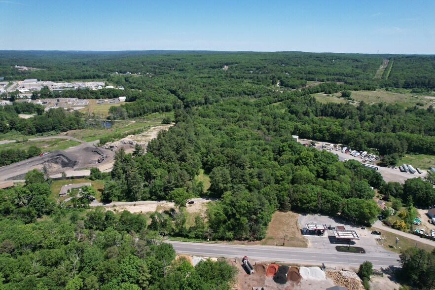 28 Ironstone Rd, Uxbridge, MA for sale - Aerial - Image 1 of 1