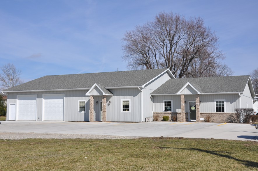 200 Spitler Park Dr, Mount Zion, IL for sale - Building Photo - Image 1 of 1