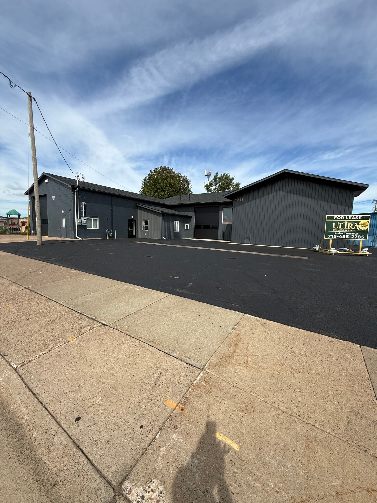 2318 Ridge Rd, Eau Claire, WI for lease Building Photo- Image 1 of 18