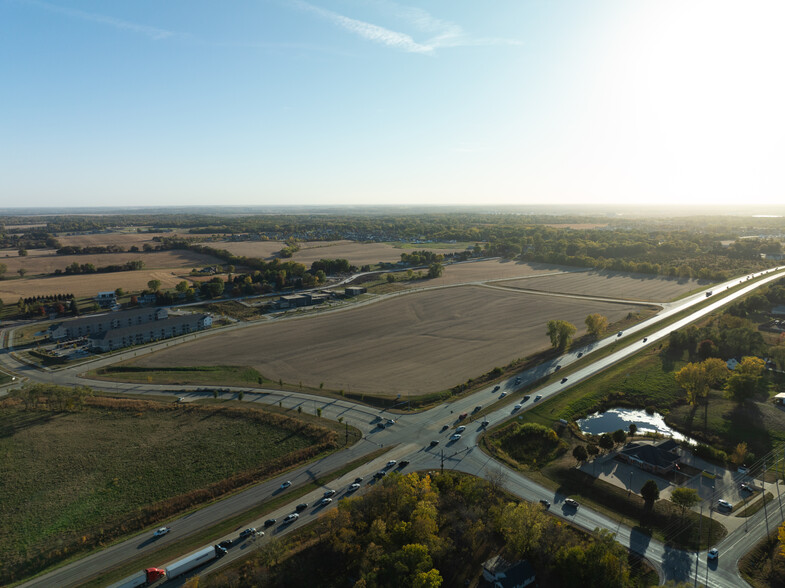 Rising Rdg, Pleasant Hill, IA for sale - Building Photo - Image 1 of 7