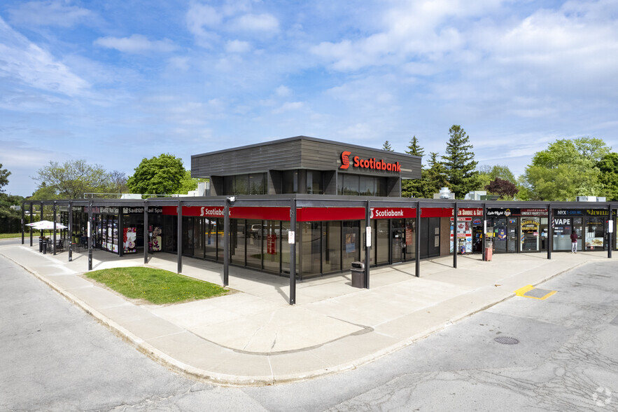 2965-3049 Kingston Rd, Toronto, ON for lease - Primary Photo - Image 1 of 17