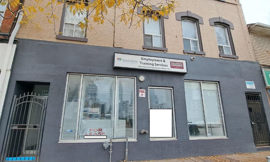 248 Queen St E, Toronto, ON for sale - Primary Photo - Image 1 of 1