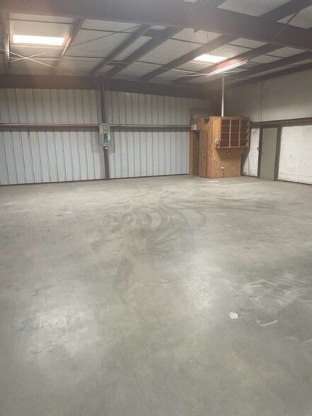 6325 Star Ln, Amarillo, TX for lease - Building Photo - Image 3 of 8