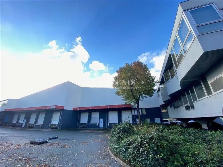 Flex in Bonneuil-sur-Marne for lease - Building Photo - Image 1 of 8