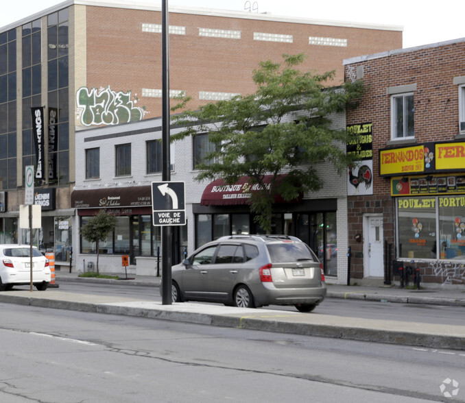 8559-8567 Boul Saint-Laurent, Montréal, QC for lease - Primary Photo - Image 1 of 2