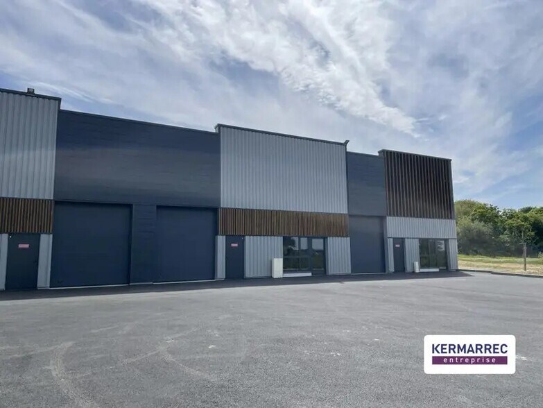 Flex in Vitré for sale - Building Photo - Image 2 of 6