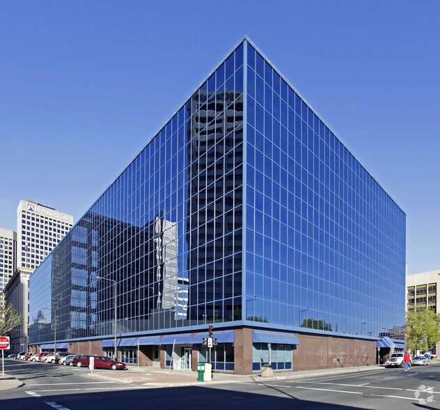 121 7th Pl E, Saint Paul, MN 55101