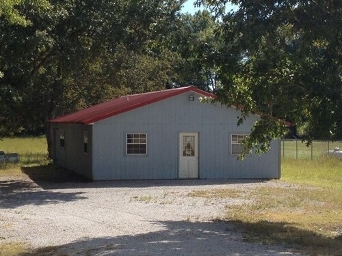 22202 Highway 6 E, Batesville, MS for sale - Primary Photo - Image 1 of 1