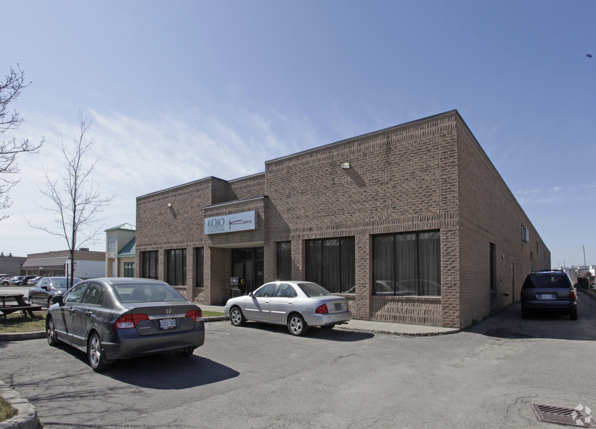 114 Advance Blvd, Brampton, ON for sale Primary Photo- Image 1 of 1