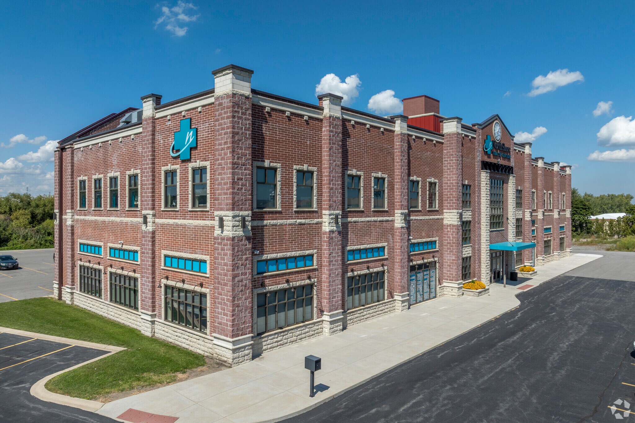 111200-111250 Adams St, Crown Point, IN for sale Primary Photo- Image 1 of 1