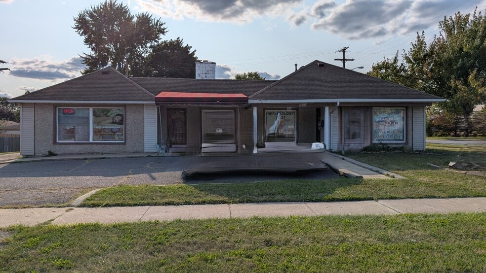 6985 N Merriman Rd, Garden City, MI for sale - Building Photo - Image 1 of 2