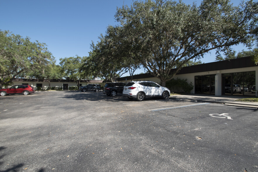 2400 Harbor Blvd, Port Charlotte, FL for sale - Building Photo - Image 3 of 23