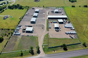 4055 Paramount Pky, Temple TX - Warehouse