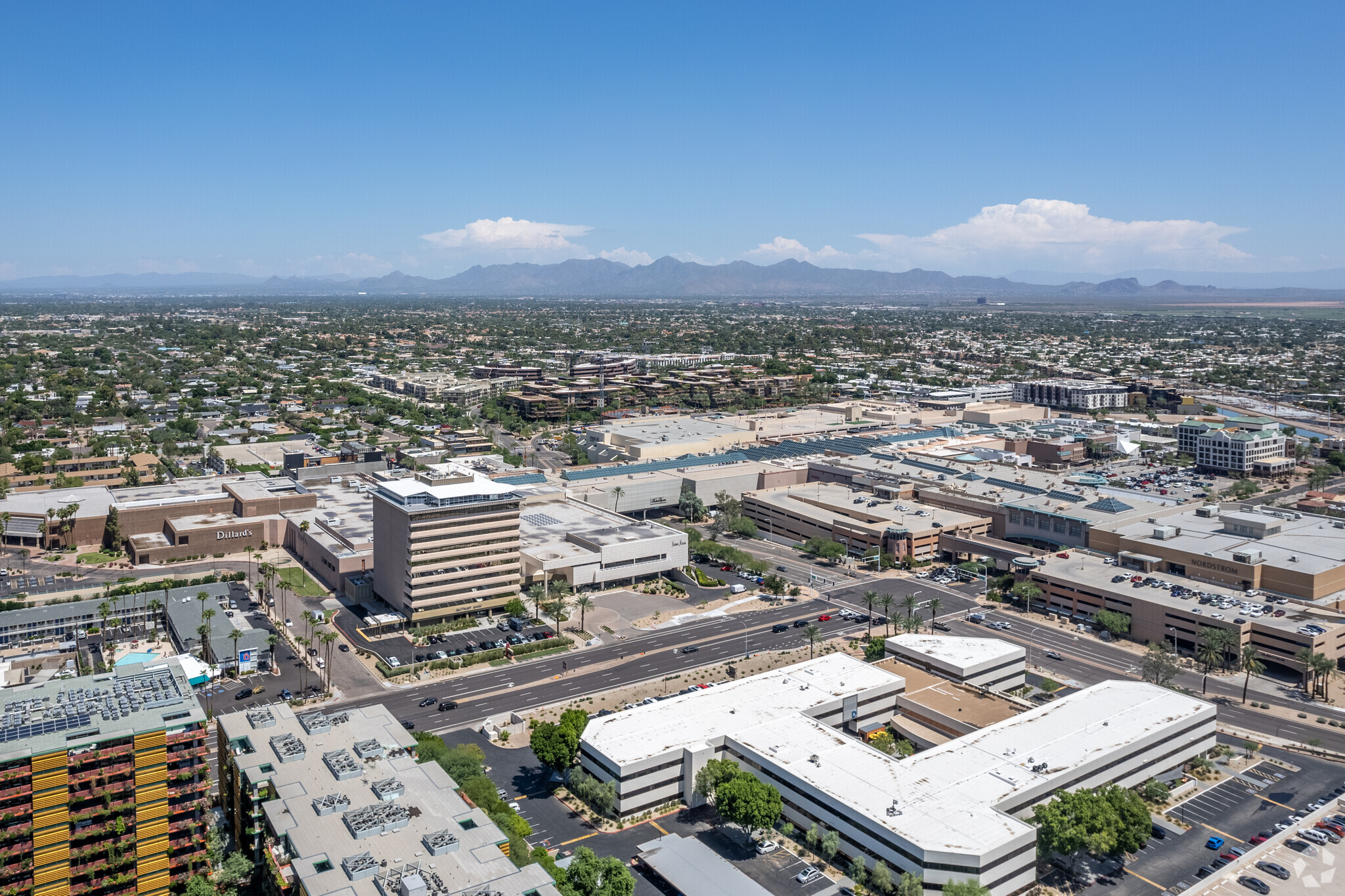 6900 E Camelback Rd, Scottsdale, AZ 85251 - Camelback Tower | LoopNet