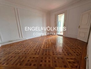 Office in Barcelona, Barcelona for lease Interior Photo- Image 2 of 10