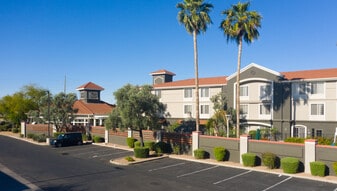 La Quinta Inn & Suites by Wyndham Phoenix - Motel