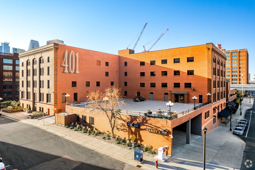 305 5th Ave N, Minneapolis, MN for lease - Building Photo - Image 2 of 33