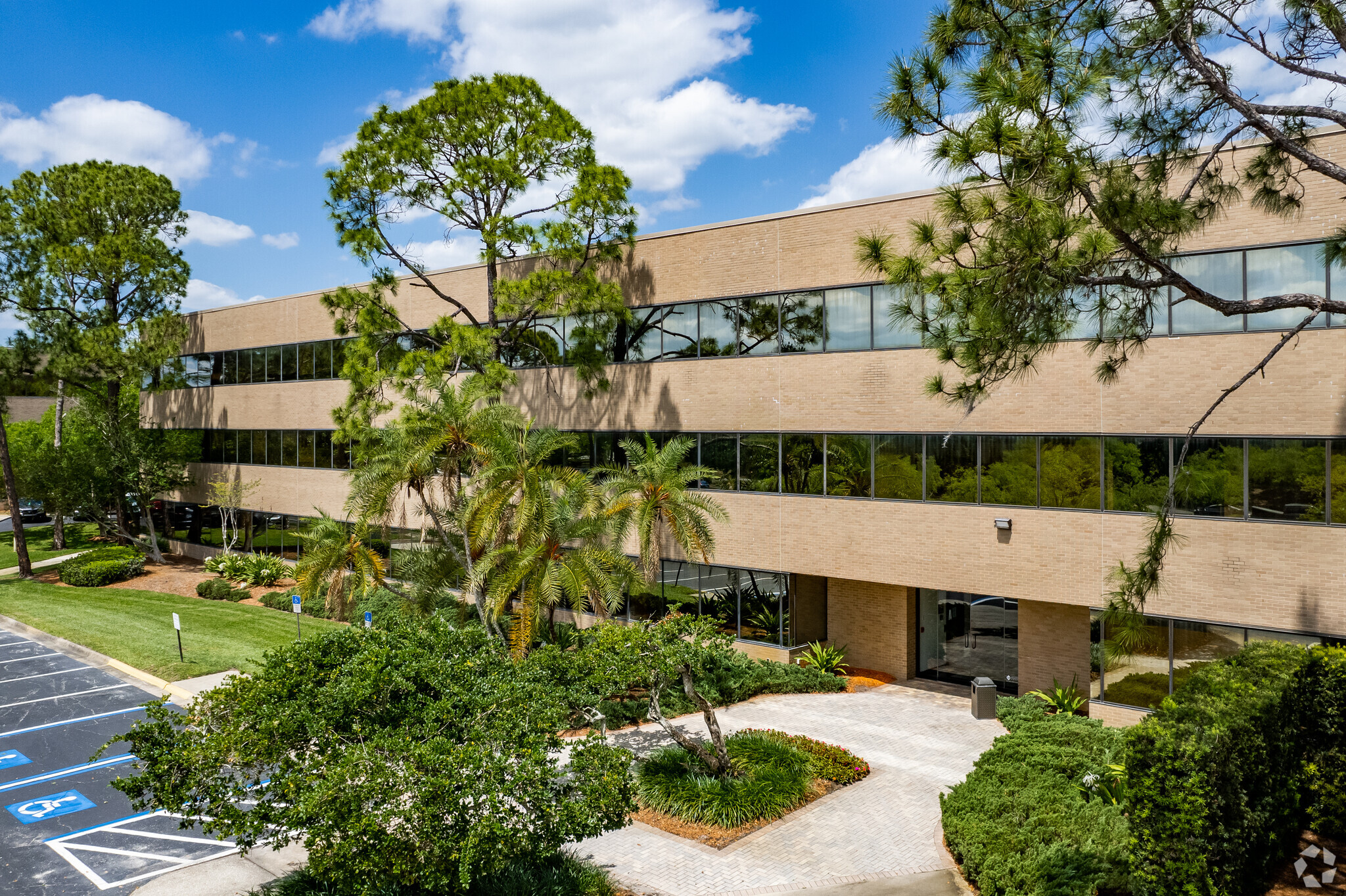 2400 Maitland Center Pky, Maitland, FL for lease Building Photo- Image 1 of 16