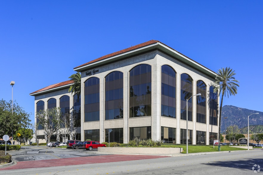 1333 S Mayflower Ave, Monrovia, CA for lease - Building Photo - Image 1 of 1