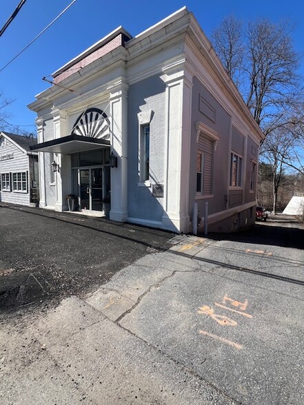 146 Main St, Pepperell, MA for sale - Building Photo - Image 1 of 14