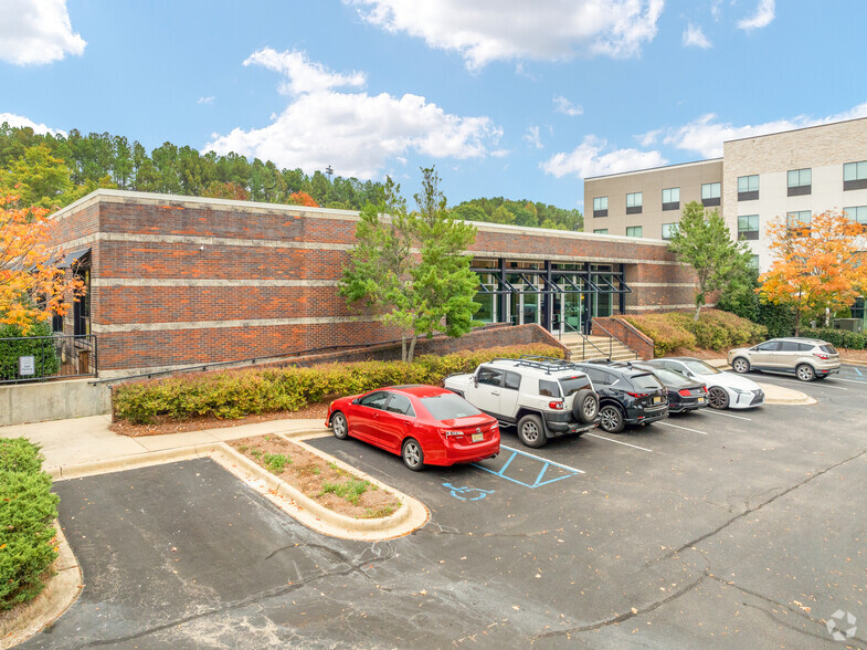 324 Commons Dr, Birmingham, AL for lease - Building Photo - Image 1 of 25