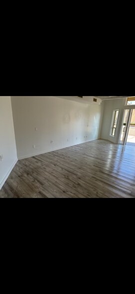 1110 Torrey Pines Rd, La Jolla, CA for lease - Interior Photo - Image 3 of 4