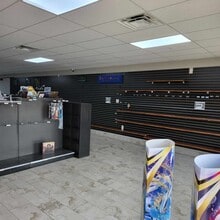 1131 Fort Worth Dr, Denton, TX for sale Interior Photo- Image 1 of 11