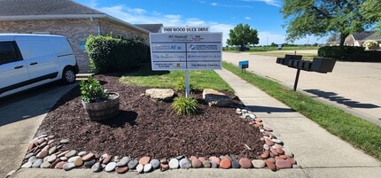 3901 Wood Duck, Springfield, IL for lease Interior Photo- Image 2 of 10