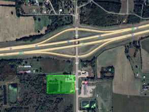 101 W Main St, Henryetta, OK - aerial  map view