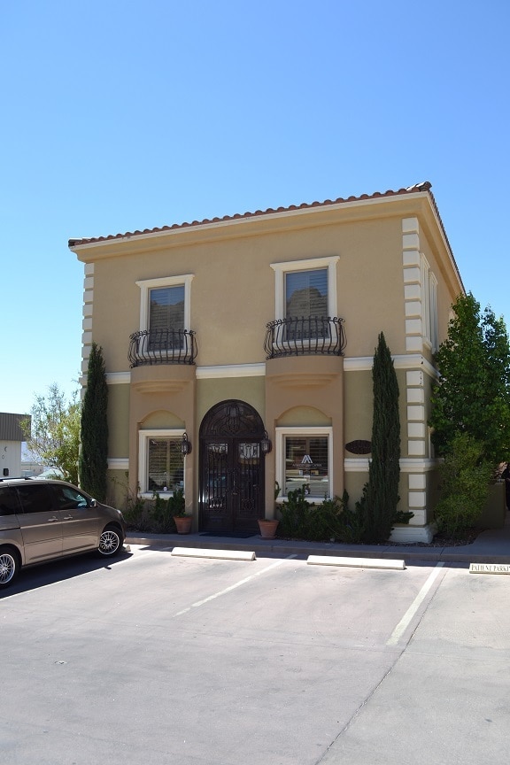 154 N Festival Dr, El Paso, TX 79912 - Unit H -  - Interior Photo - Image 1 of 9