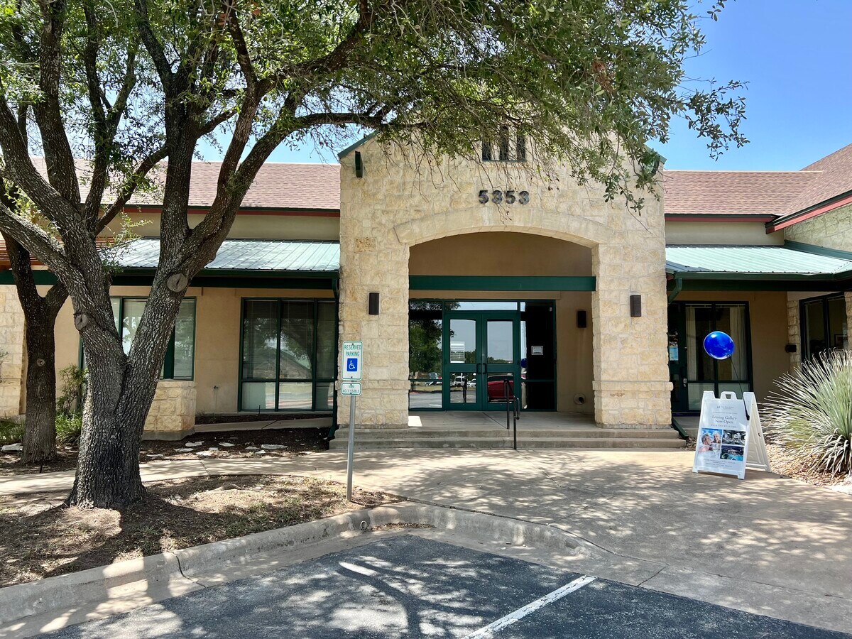 5353 Williams Dr, TX 78633 Professional Offices