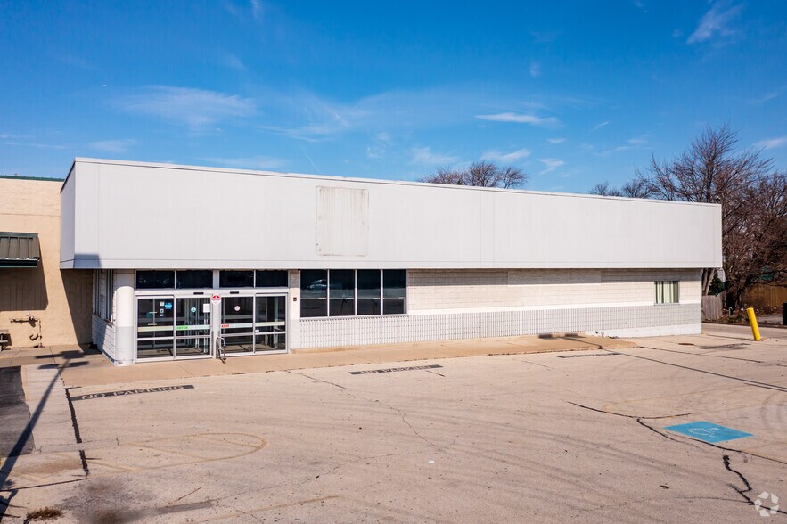 9930 Joliet Rd, Countryside, IL for sale - Building Photo - Image 1 of 6