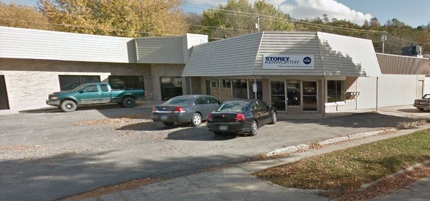 1014 S Mill St, Decorah, IA for sale Primary Photo- Image 1 of 1