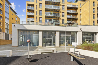 7 Knightly Walk, London for lease Building Photo- Image 2 of 9