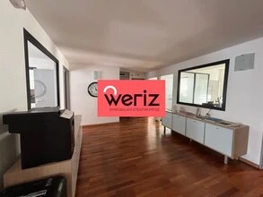 Office in Marseille for lease Interior Photo- Image 1 of 15