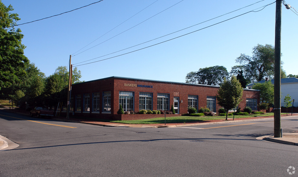 415-417 Wolfe St, Fredericksburg, VA for lease - Primary Photo - Image 1 of 54