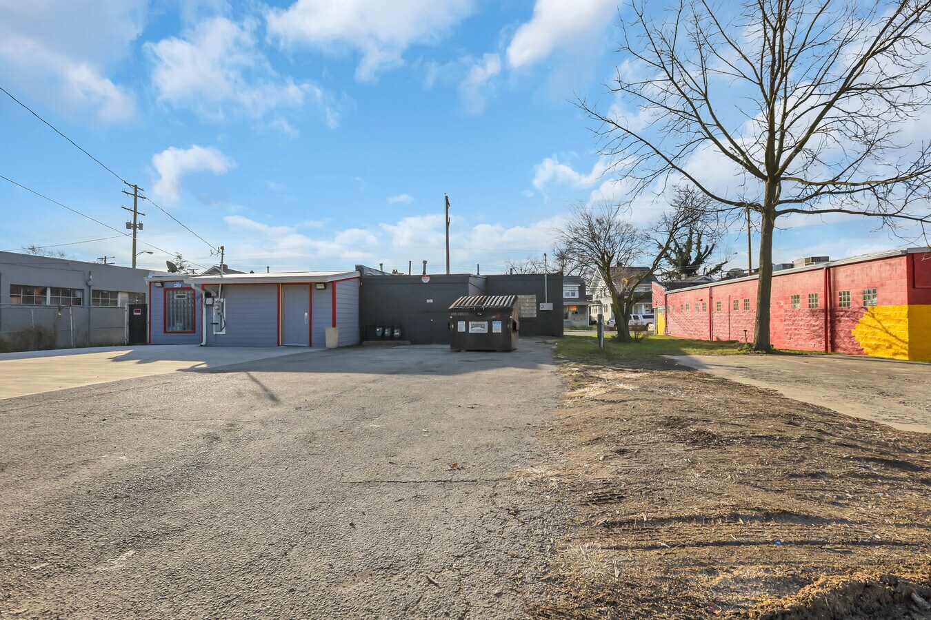 24922494 Sullivant Ave, Columbus, OH 43204