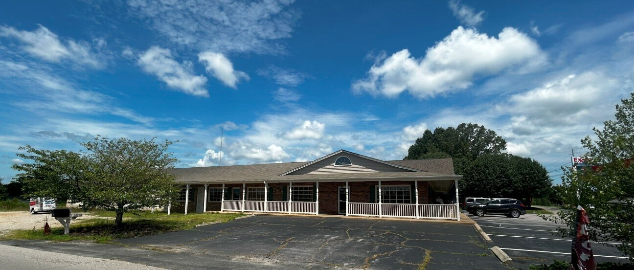 106 Jeanette Dr, Danville, VA for lease Primary Photo- Image 1 of 4