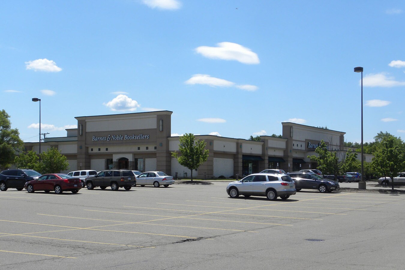 2800 S Rochester Rd, Rochester Hills, MI 48307