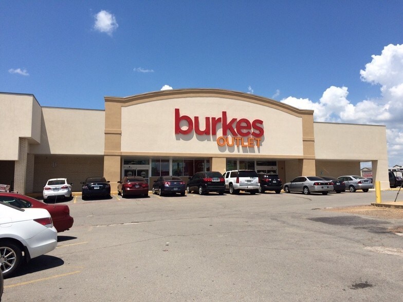 2304 2306 S Jefferson Ave Mt Pleasant Tx 75455 Loopnet Com