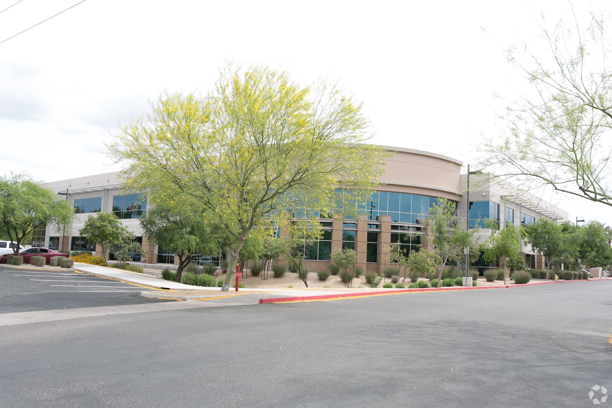 5650 W Chandler Blvd, Chandler, AZ for lease Building Photo- Image 1 of 7