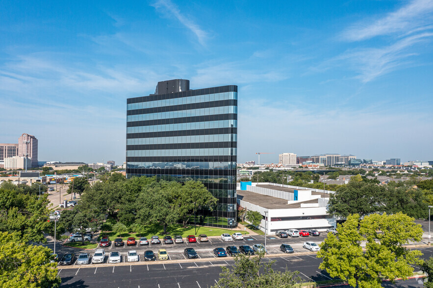 5757 Alpha Rd, Dallas, TX for lease - Building Photo - Image 2 of 12