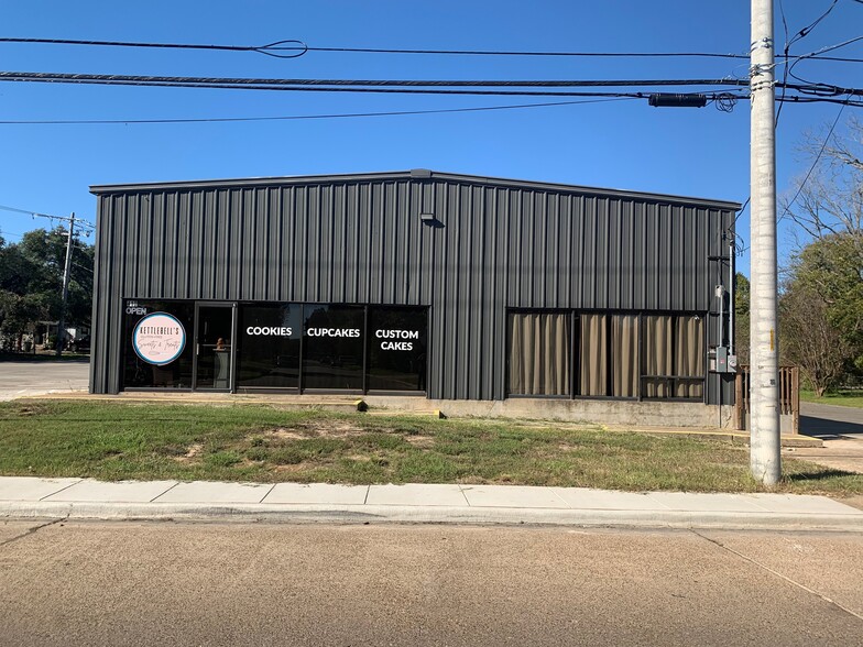 410 W Carson St, Bryan, TX for sale - Building Photo - Image 1 of 11