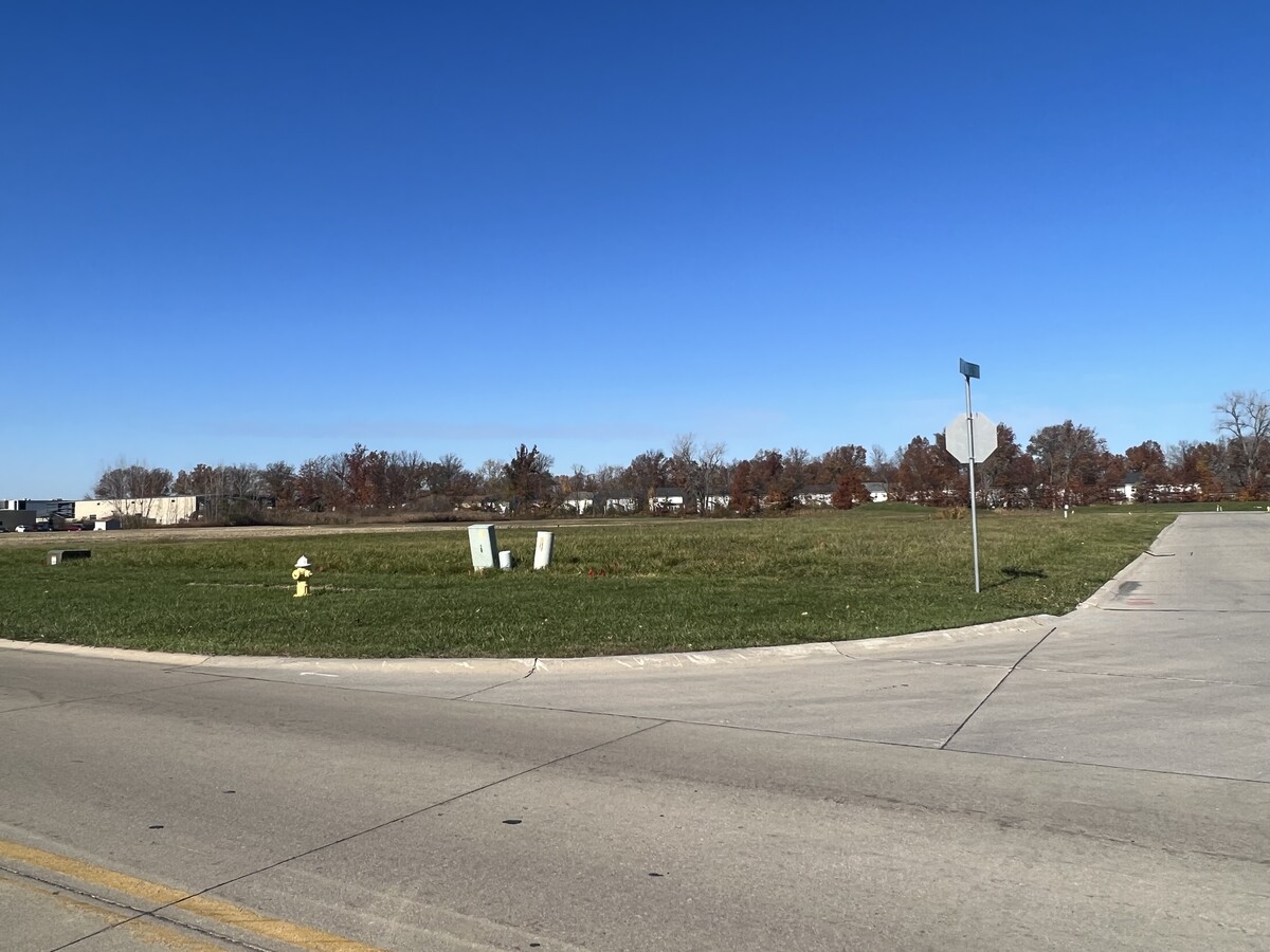 32868 Pin Oak Pkwy, Avon Lake, OH 44012 - Development Opportunity ...