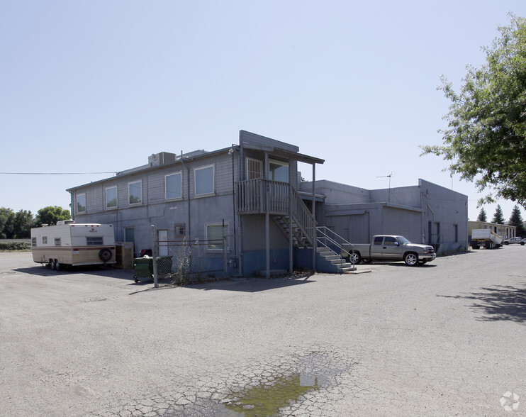 945 F St, West Sacramento, CA for lease - Building Photo - Image 3 of 6