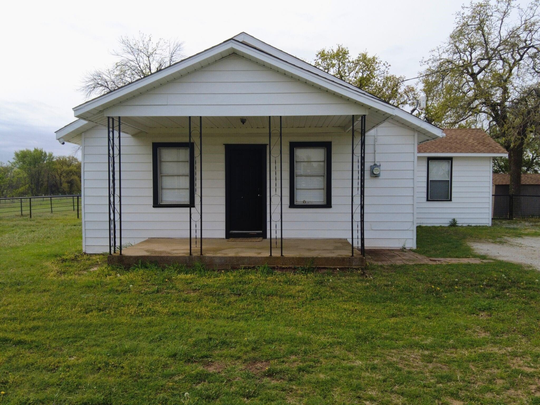 103 Cartwright Park Rd, Weatherford, TX for lease Primary Photo- Image 1 of 14