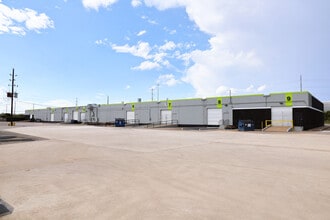 10631 Harwin Dr, Houston, TX for lease Interior Photo- Image 2 of 5