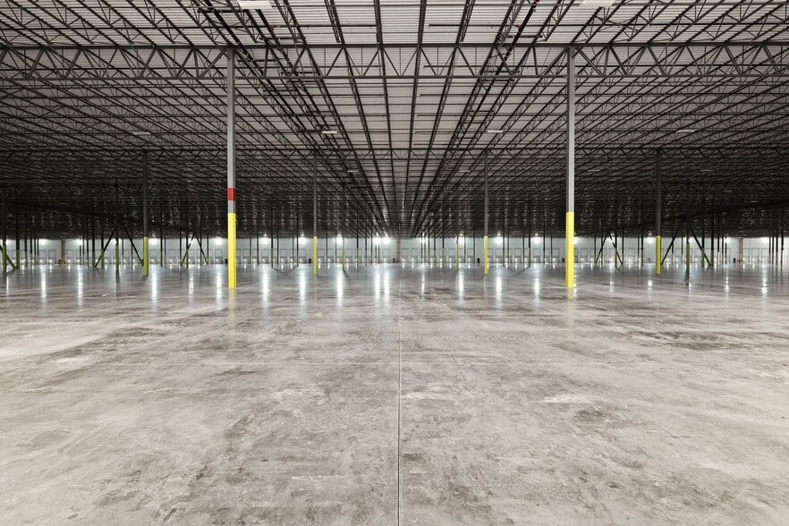 4601 Franchise St, North Charleston, SC for lease - Interior Photo - Image 1 of 8